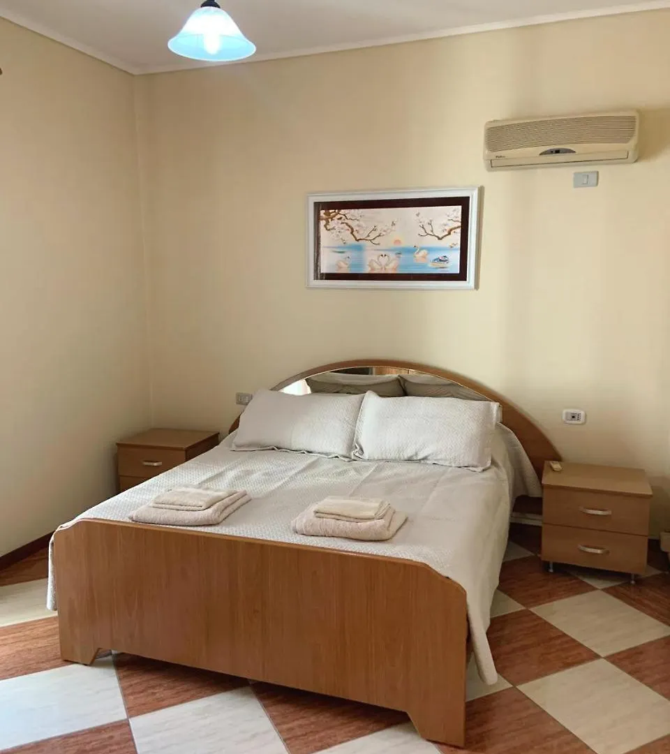 Family Comfort And Central Apartment In Vlora 0*, Avlonya
